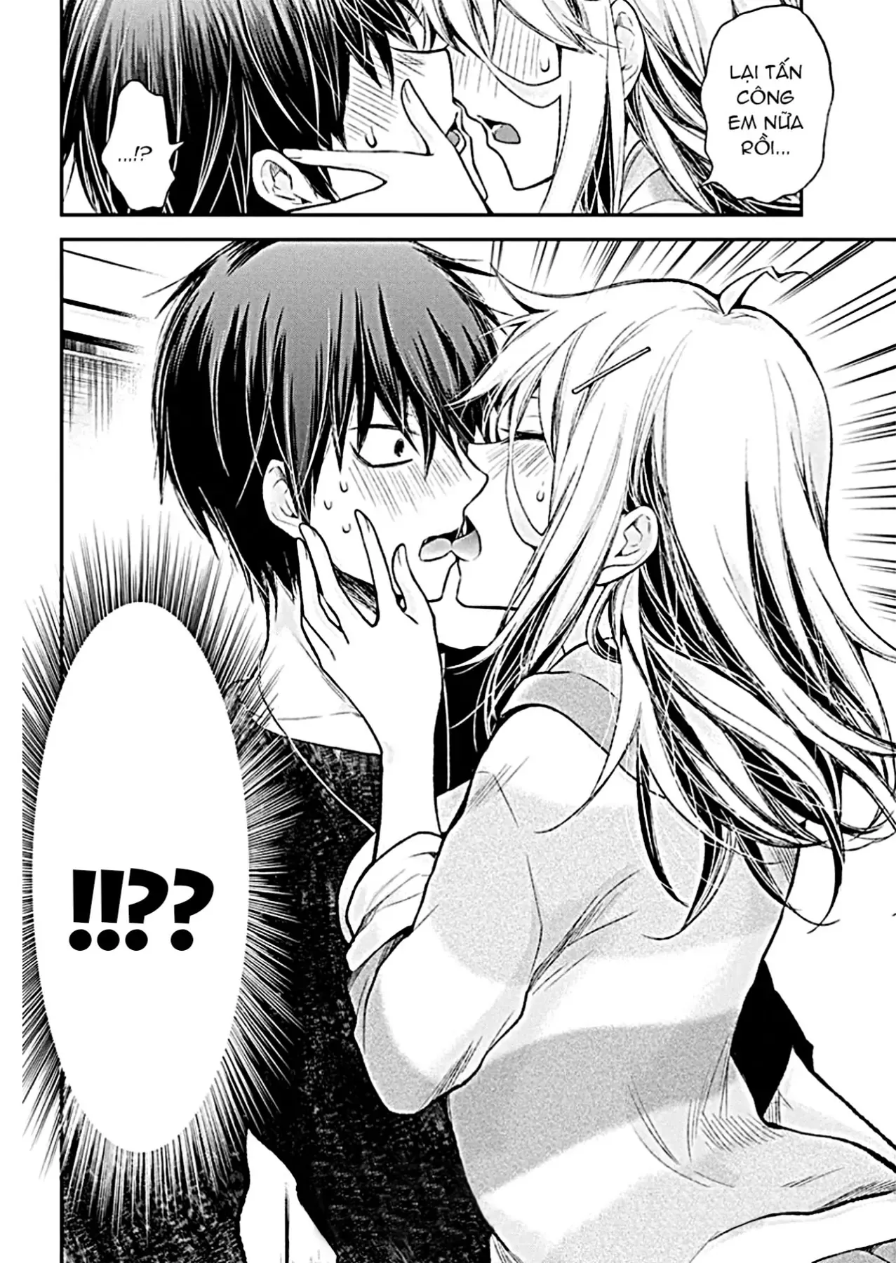 Shingeki No Eroko-San: Hen Na Oneesan Wa Danshi Kousei To Nakayoku Naritai Chap 13 - Next Chap 12